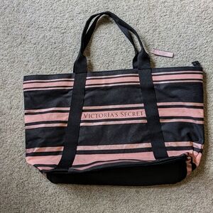 NWT Victoria's Secret Large Zippered Tote Bag
